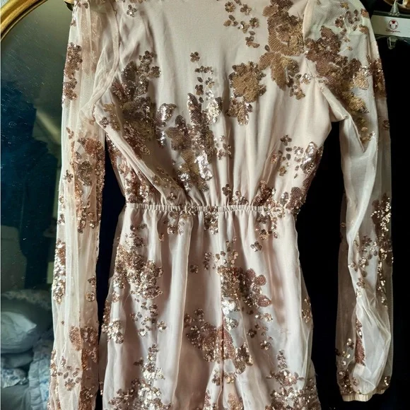 L'ATISTE light pink / peach Sequin romper - Picture 2 of 5